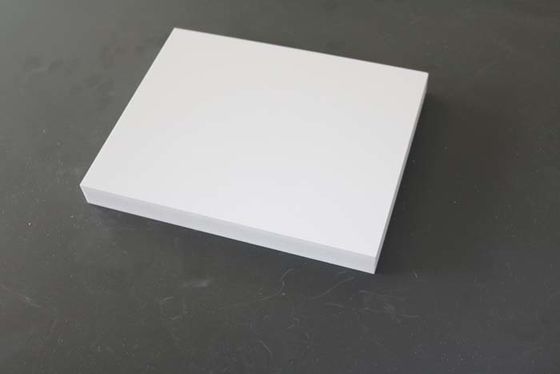 Αδιάβροχη PVC σημαδιών εκτυπώσιμη ομαλή επιφάνεια αφισών πινάκων υπαίθρια για τη διαφήμιση